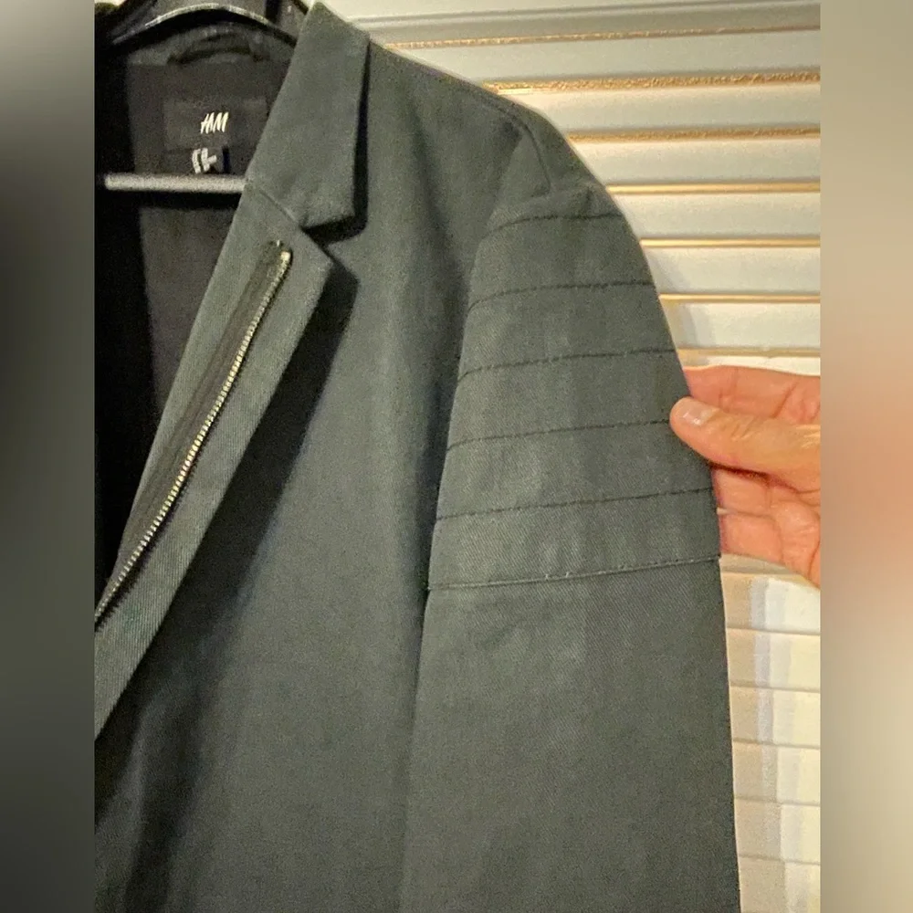 H&M Men’s Black Sport Jacket - Picture 5 of 12